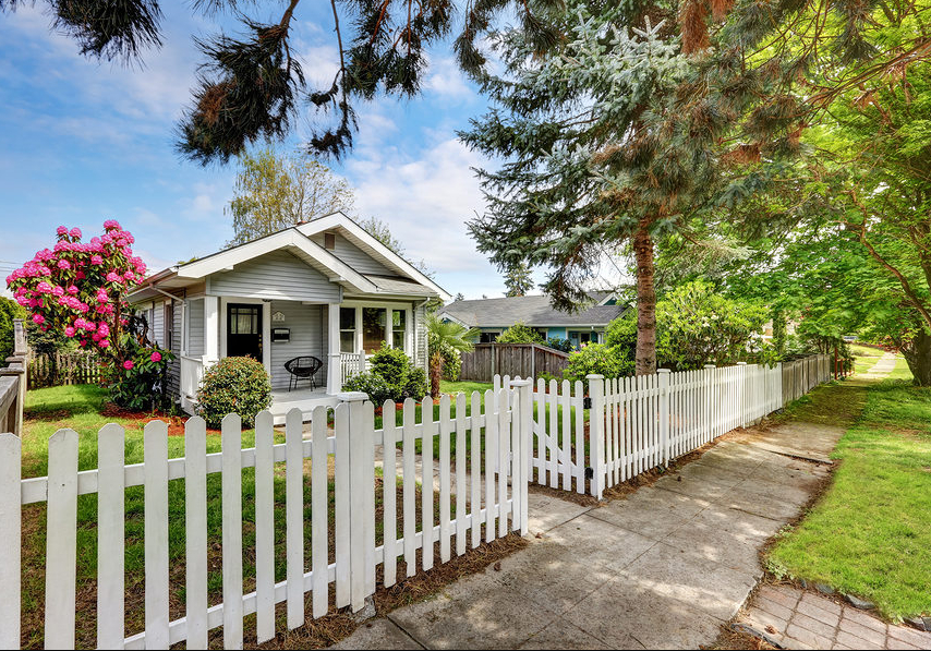 this image shows residential fencing in rocklin, california