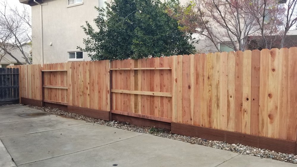 this is a picture of douglas fir fence in Rocklin, CA