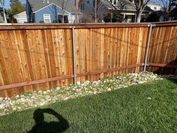 this is a picture of pine fence in Rocklin, CA